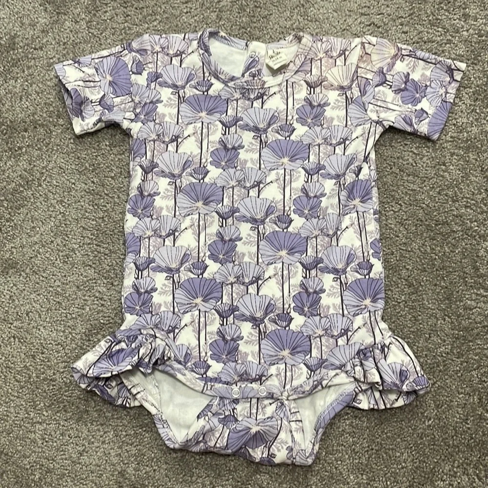 Kate Quinn Small Purple Poppy Ruffle Leg